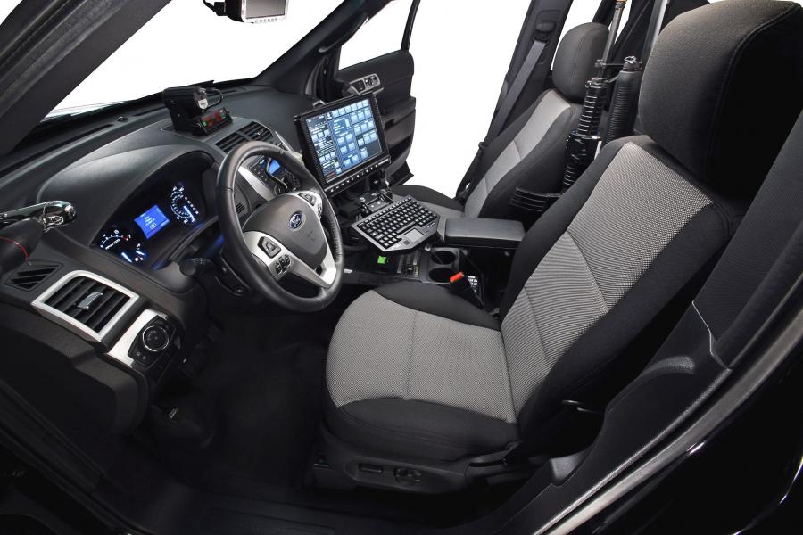  Ford Police Interceptor Utility Vehicle 2010 года  (фото 11 из 39)